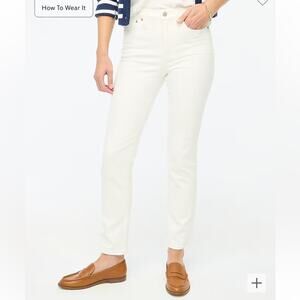 NWT J. Crew Essential straight W28 white jean in all-day stretch BX520 High Rise